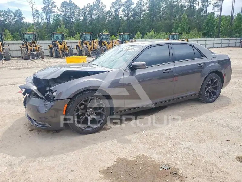 2019 Chrysler 300 фото