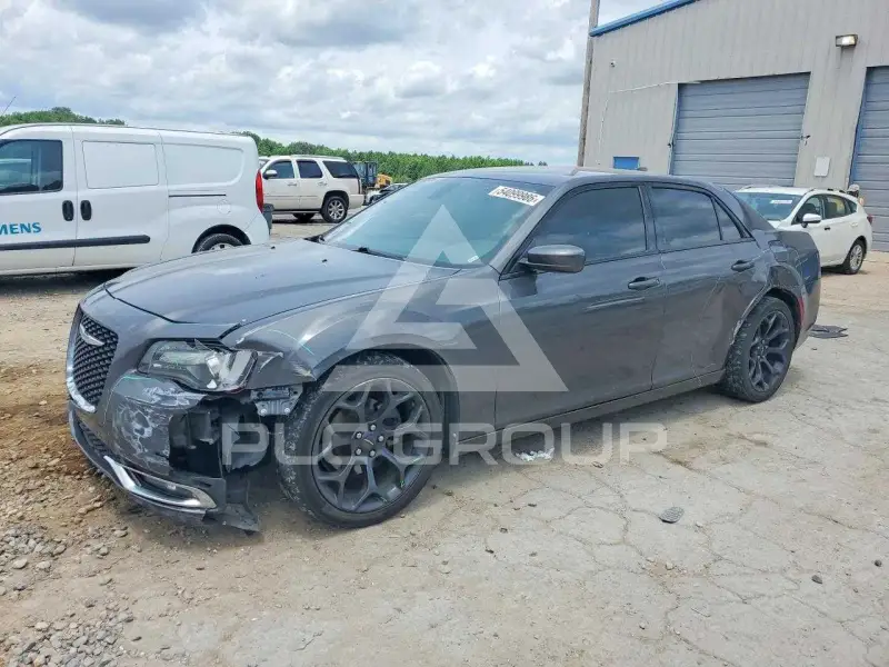 2019 Chrysler 300 photo