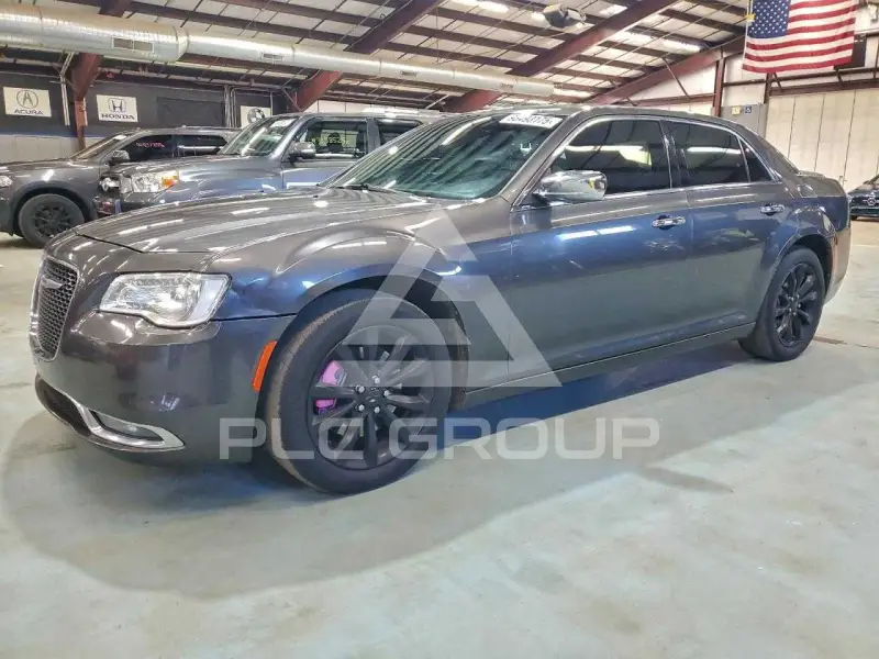 2019 Chrysler 300 фото