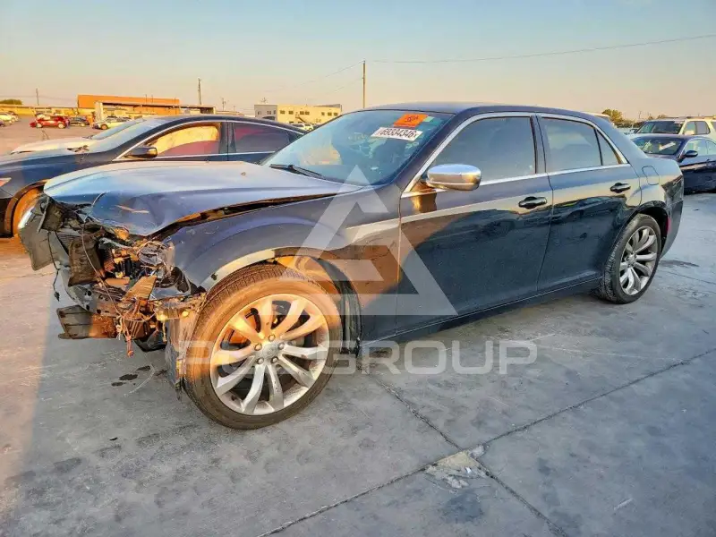 2019 Chrysler 300 фото