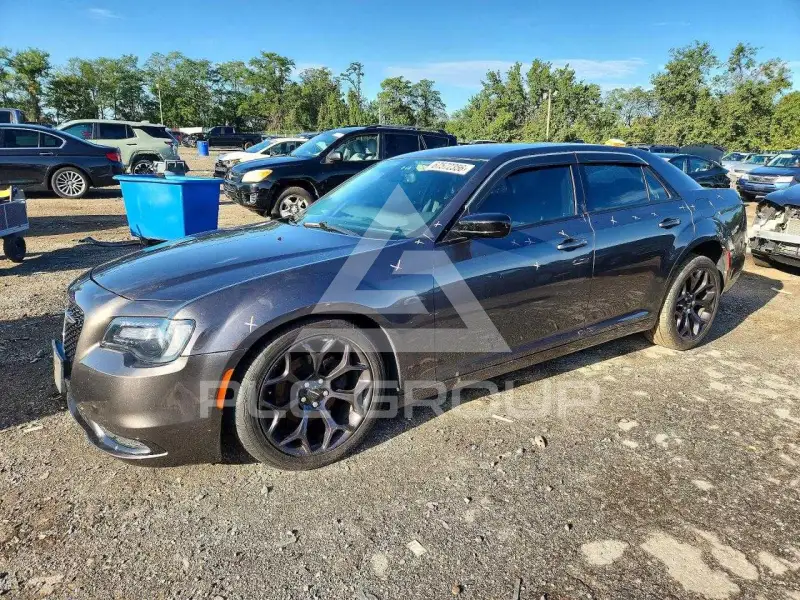 2019 Chrysler 300 фото