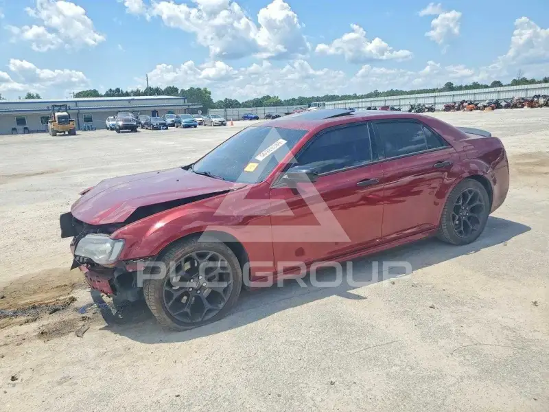 2019 Chrysler 300 фото
