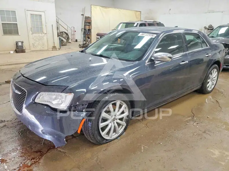 2019 Chrysler 300 фото