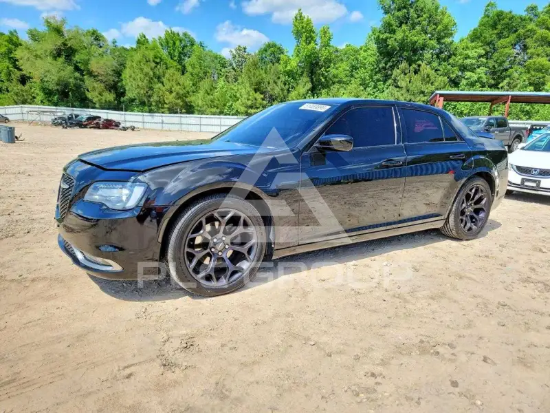 2019 Chrysler 300 photo