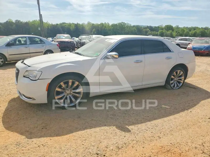 2019 Chrysler 300 фото