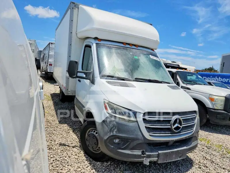 2019 Mercedes Benz Sprinter фото