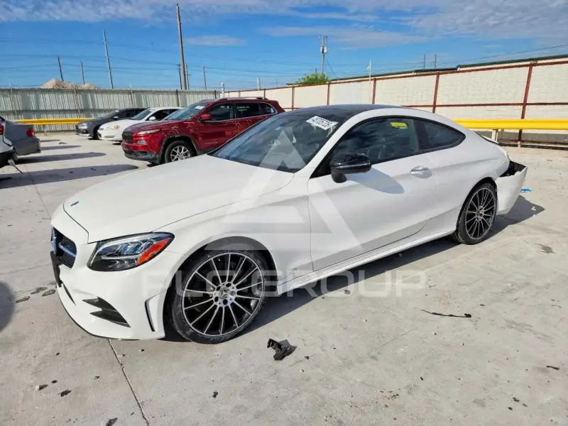 2019 Mercedes Benz C 300 фото