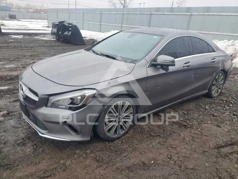 2019 Mercedes Benz CLA-Class фото