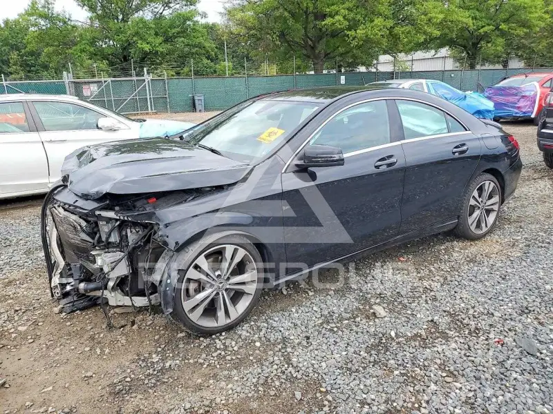 2019 Mercedes Benz CLA-Class фото