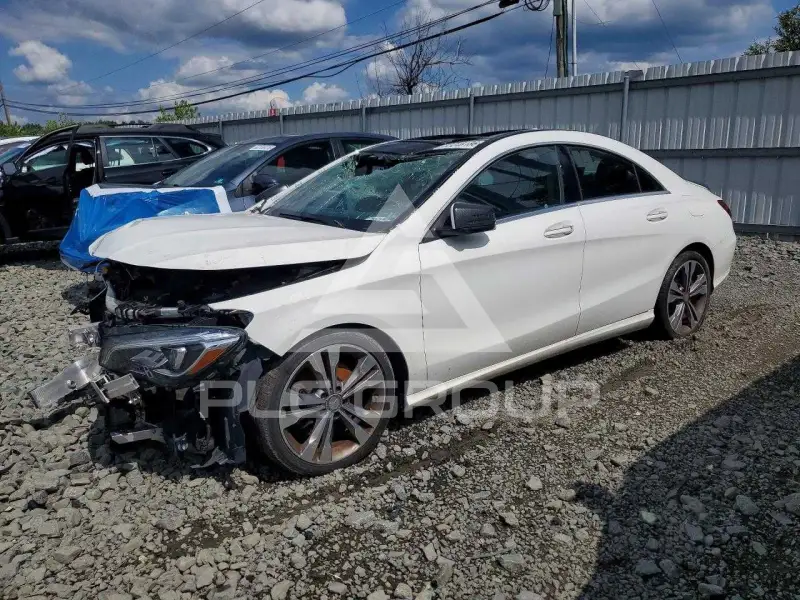 2019 Mercedes Benz CLA-Class фото