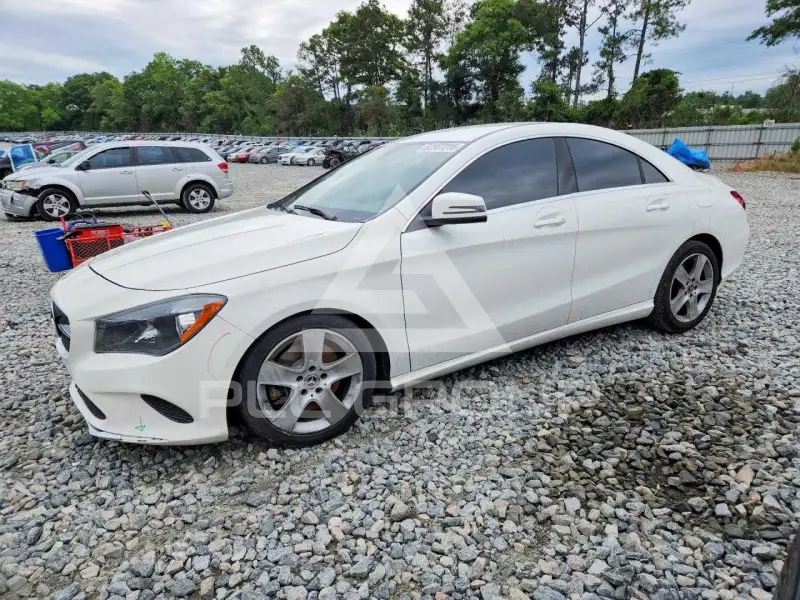 2019 Mercedes Benz CLA-Class фото