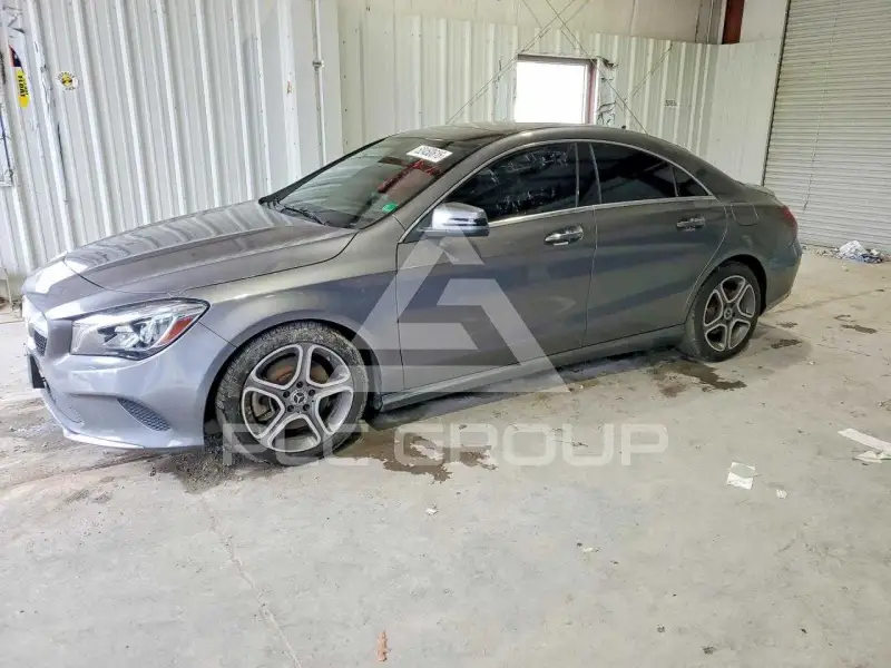 2019 Mercedes Benz CLA-Class фото