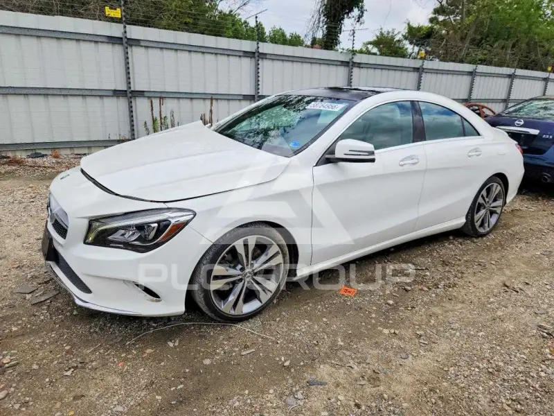 2019 Mercedes Benz CLA-Class фото