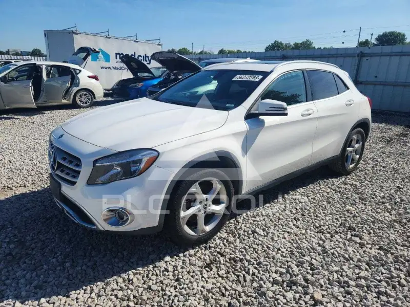 2019 Mercedes Benz GLA-Class фото