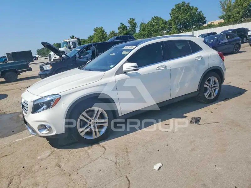 2019 Mercedes Benz GLA-Class photo