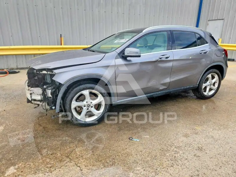 2019 Mercedes Benz GLA-Class фото