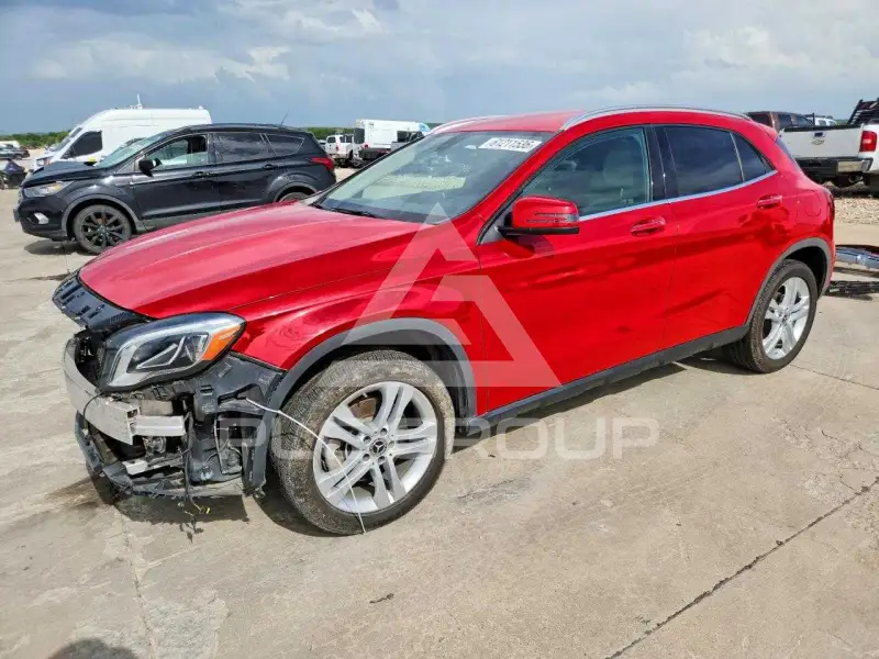 2019 Mercedes Benz GLA-Class фото
