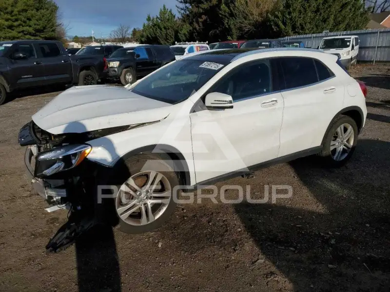 2019 Mercedes Benz GLA-Class фото