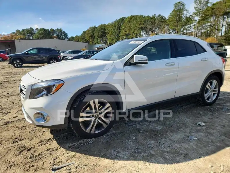 2019 Mercedes Benz GLA-Class фото