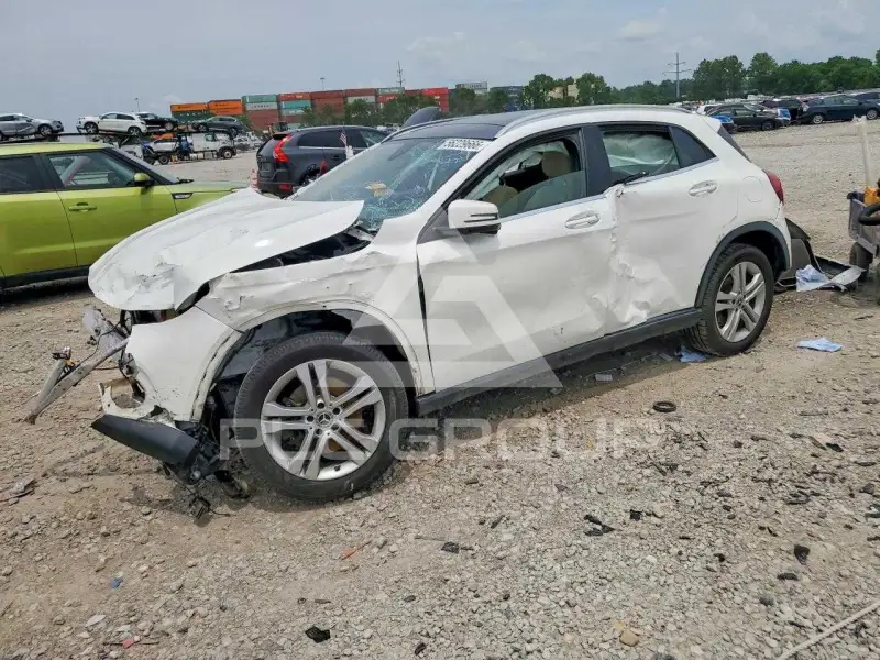 2019 Mercedes Benz GLA-Class фото