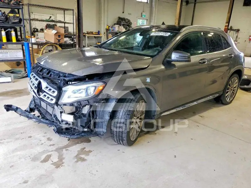 2019 Mercedes Benz GLA-Class фото