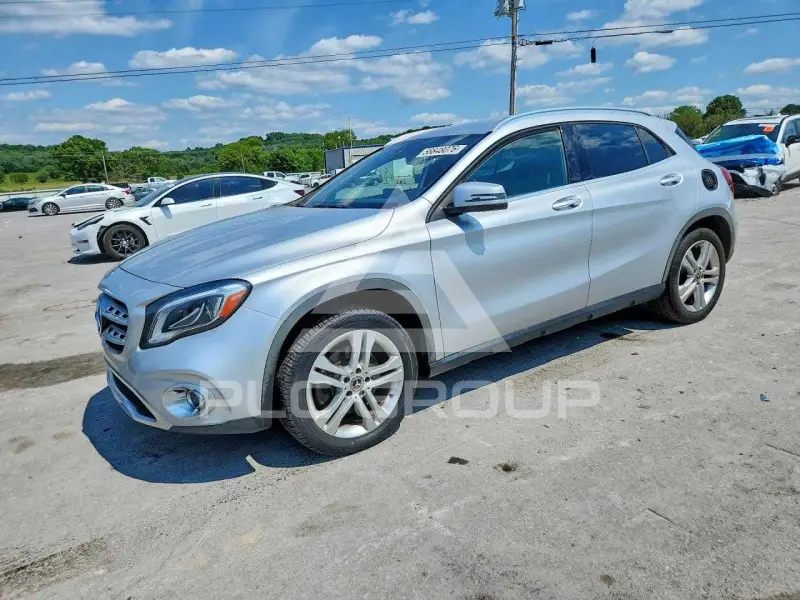 2019 Mercedes Benz GLA-Class фото