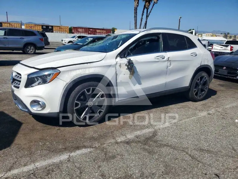 2019 Mercedes Benz GLA-Class фото