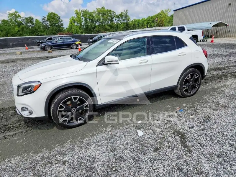 2019 Mercedes Benz GLA-Class фото