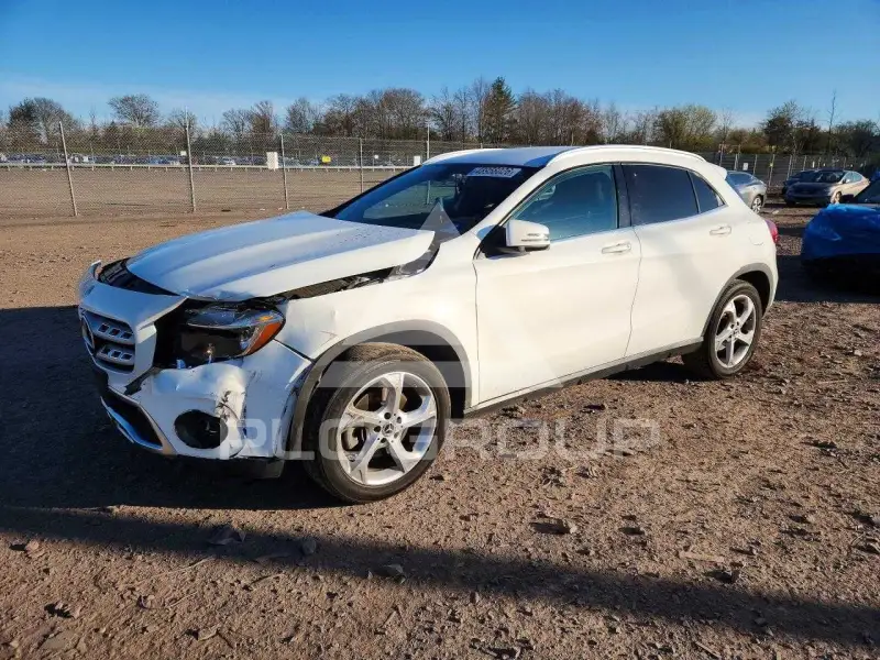 2019 Mercedes Benz GLA-Class photo