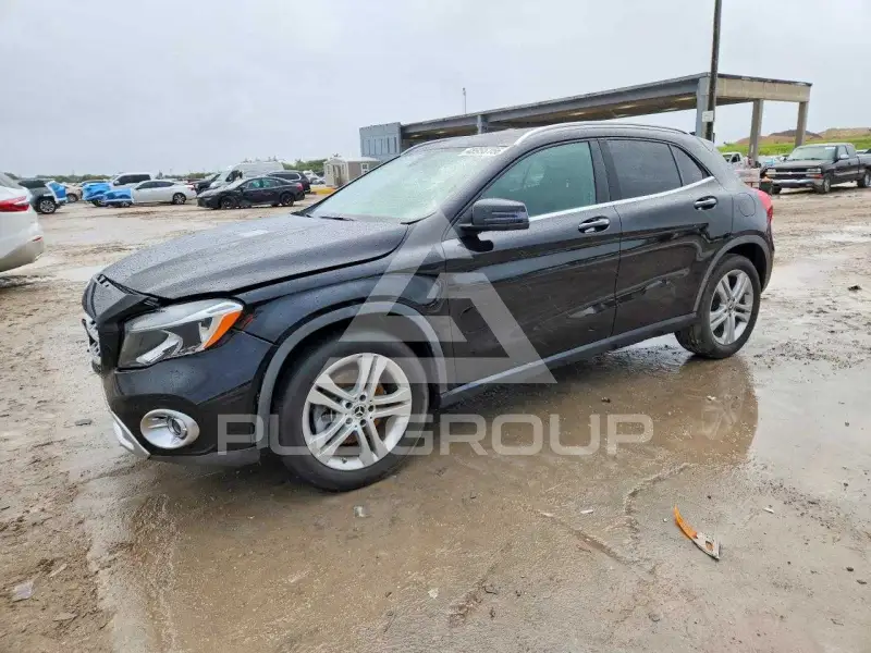 2019 Mercedes Benz GLA-Class фото