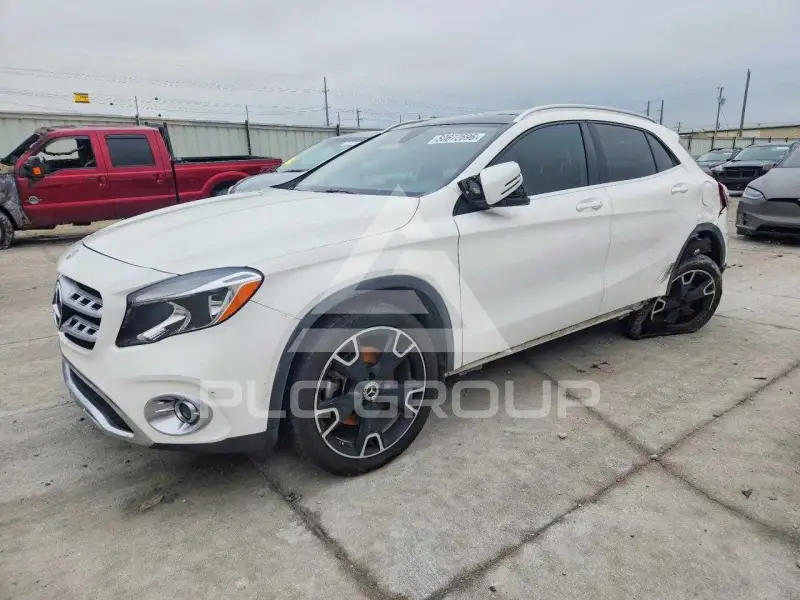 2019 Mercedes Benz GLA-Class фото