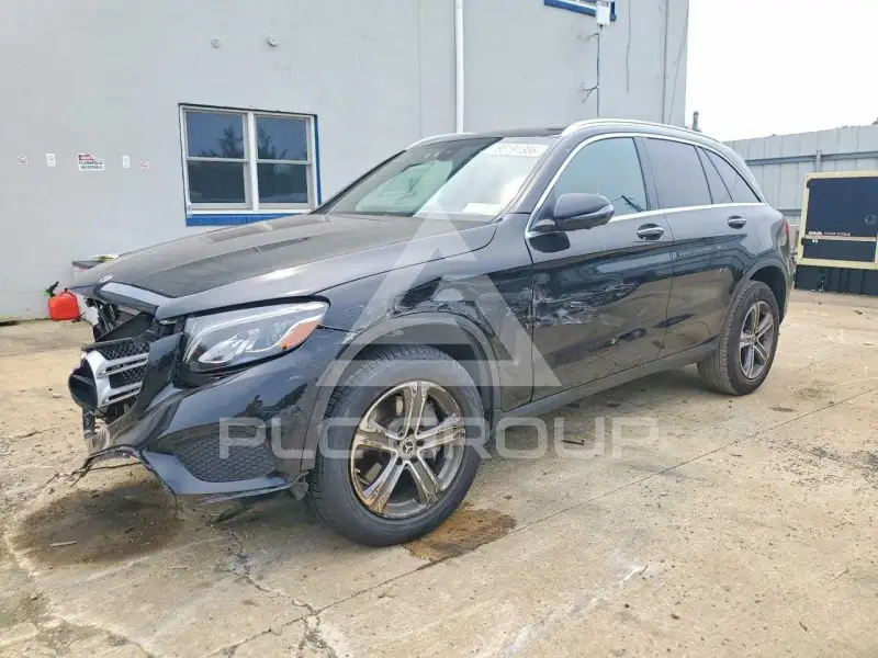 2019 Mercedes Benz GLC-Class photo