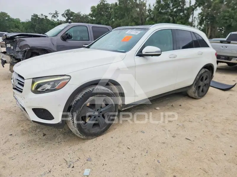 2019 Mercedes Benz GLC-Class photo