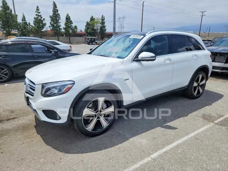 2019 Mercedes Benz GLC-Class photo