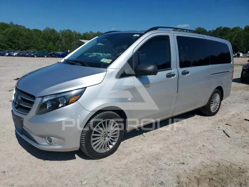 2019 Mercedes Benz METRIS photo