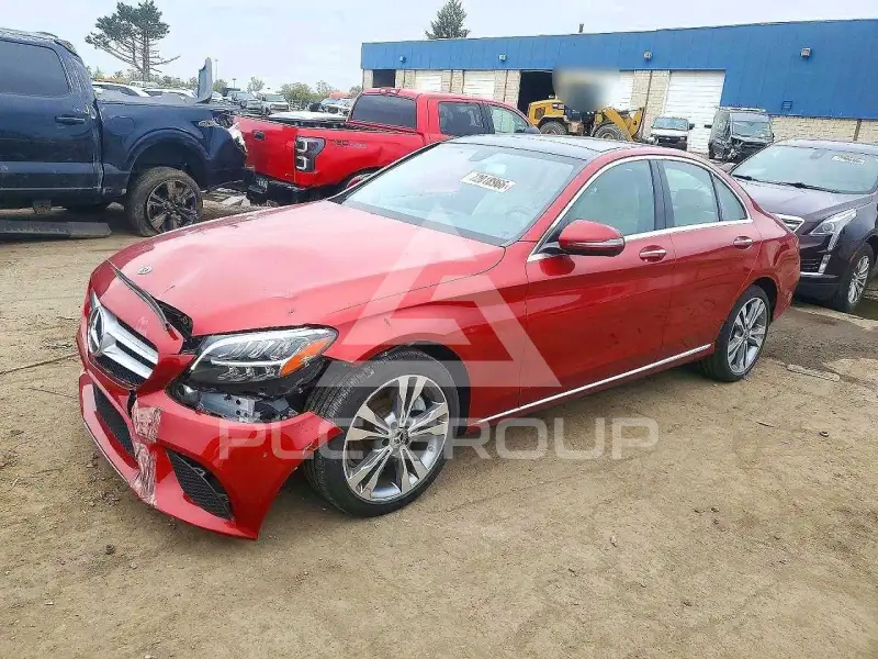 2019 Mercedes Benz C-Class photo