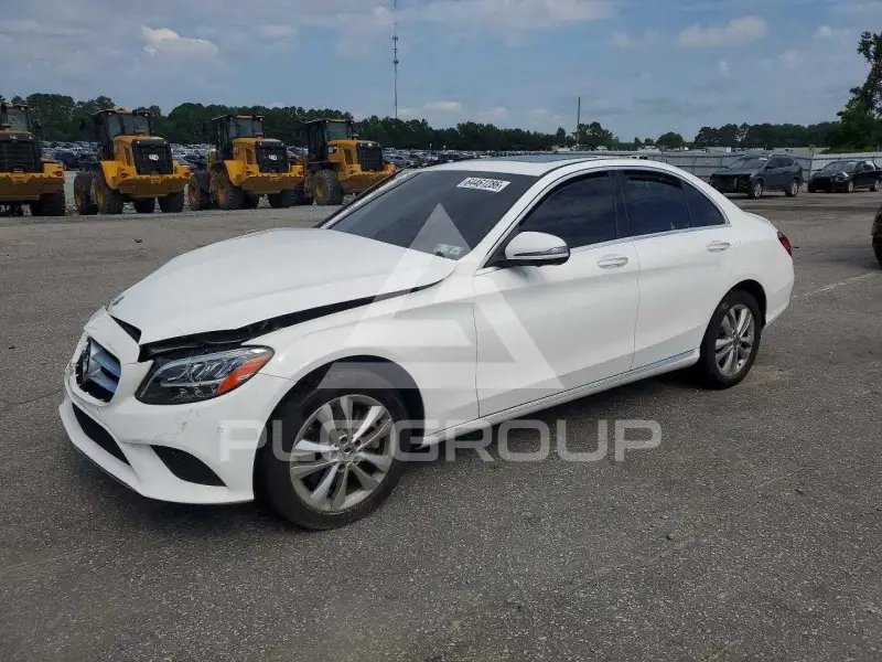 2019 Mercedes Benz C-Class photo