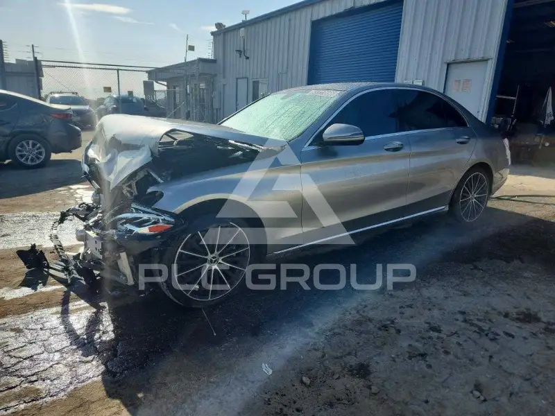 2019 Mercedes Benz C-Class фото