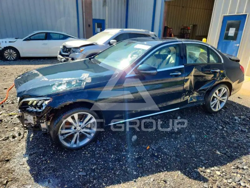 2019 Mercedes Benz C-Class фото