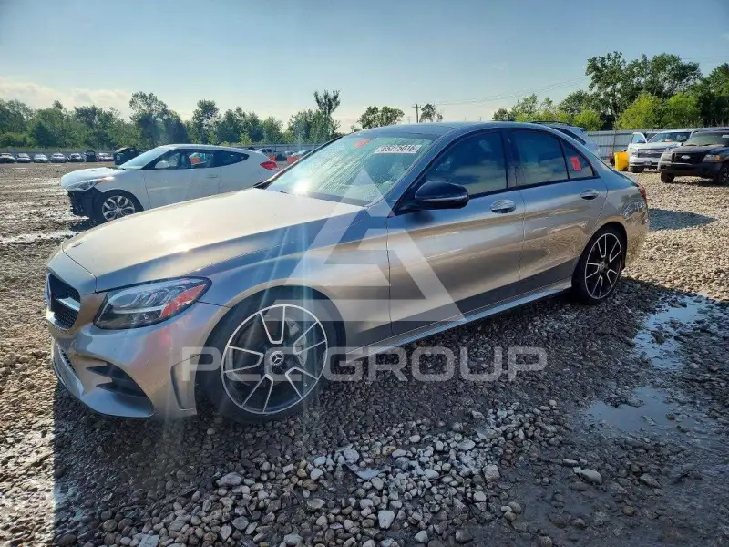 2019 Mercedes Benz C-Class фото