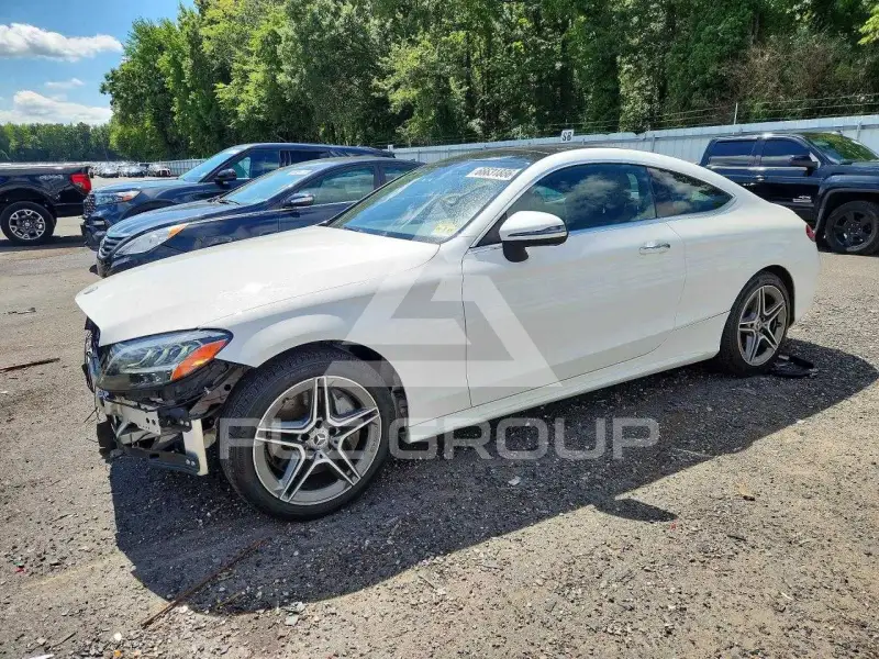2019 Mercedes Benz C-Class фото