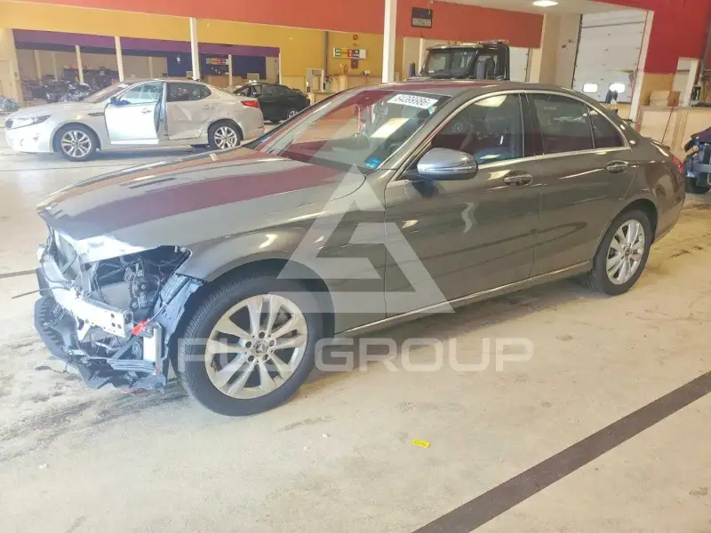 2019 Mercedes Benz C-Class photo