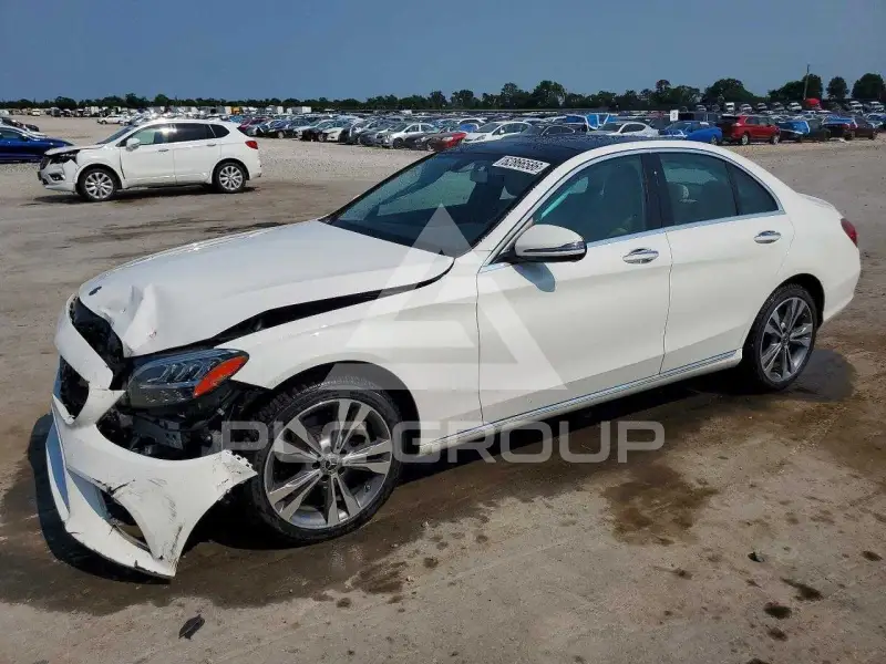 2019 Mercedes Benz C-Class photo