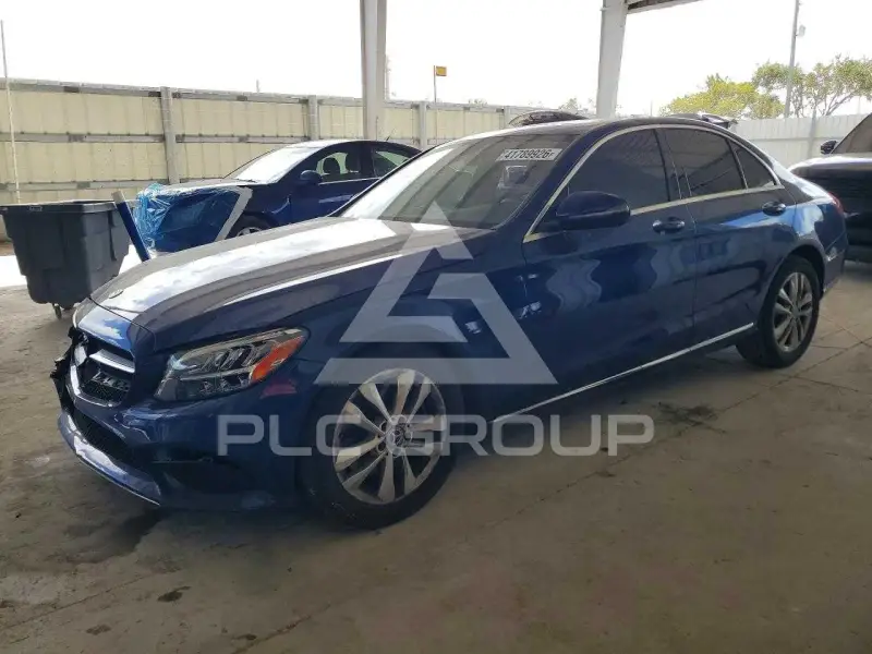 2019 Mercedes Benz C-Class фото