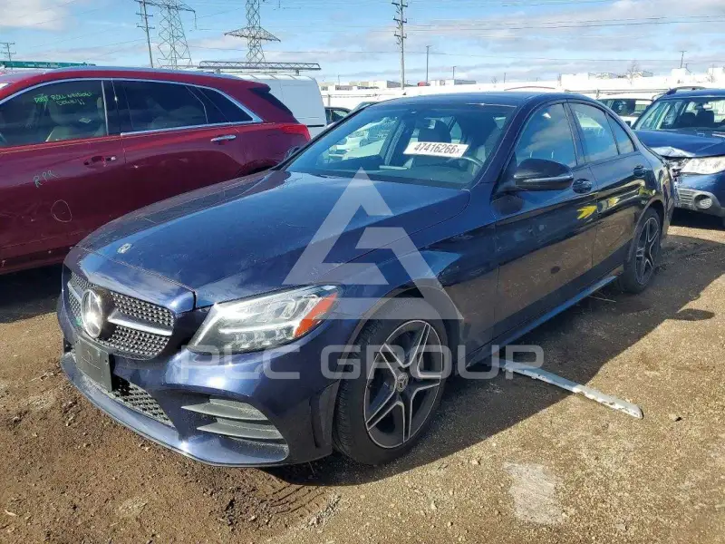 2019 Mercedes Benz C-Class фото