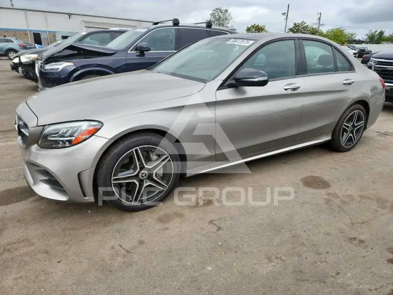 2019 Mercedes Benz C-Class photo