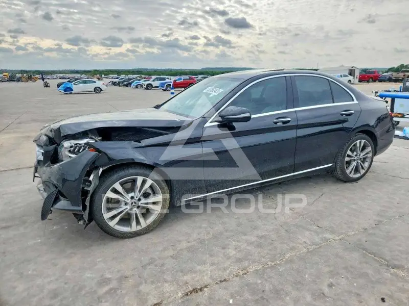 2019 Mercedes Benz C-Class фото