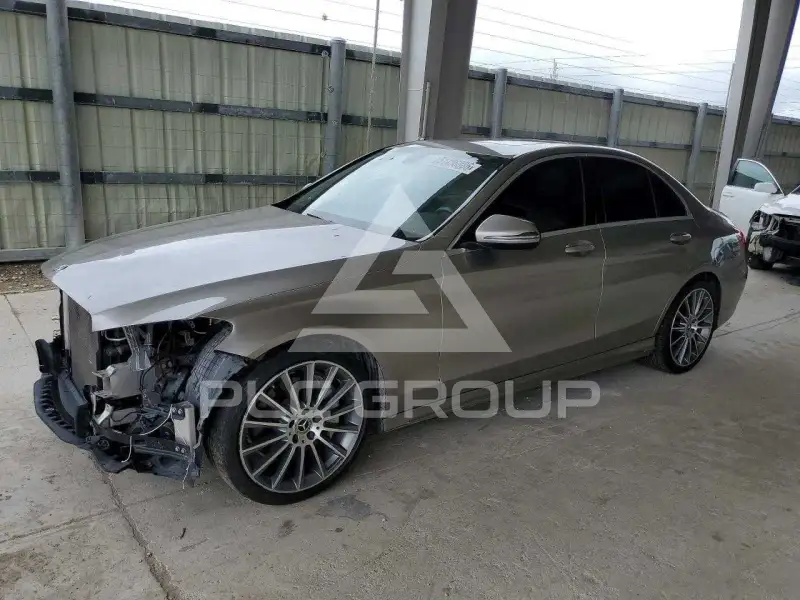2019 Mercedes Benz C-Class фото