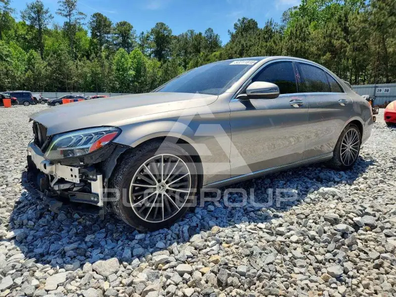 2019 Mercedes Benz C-Class фото
