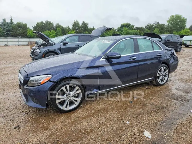 2019 Mercedes Benz C-Class фото
